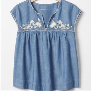Gap boho floral embroidered blouse